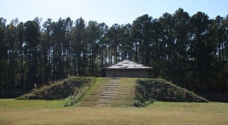 An article about the Town Creek burial mound in North Carolina
