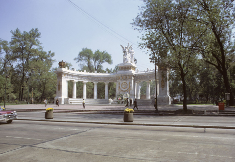 Juarez monument in Alameda park