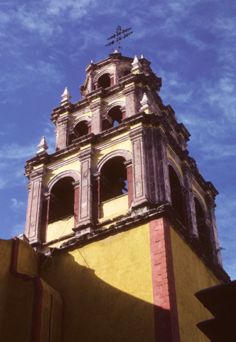 Colonial church in Guanajuato, Mexico