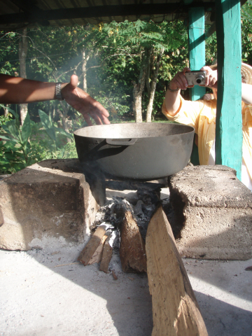 Cacao seeds over the fire
