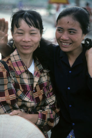 Portrait of two smiling women, one older and one younger, in Bai Chay